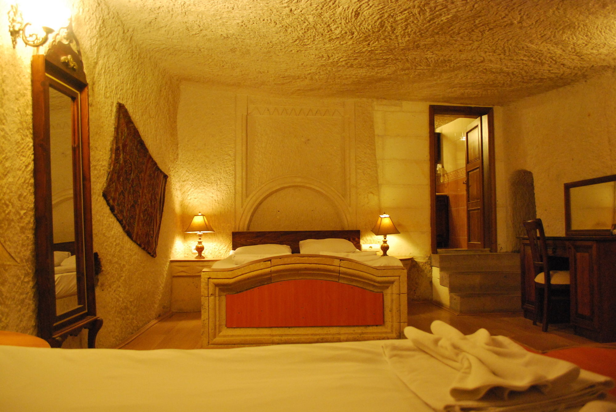 拉泽尔洞穴酒店 格雷梅 外观 照片
